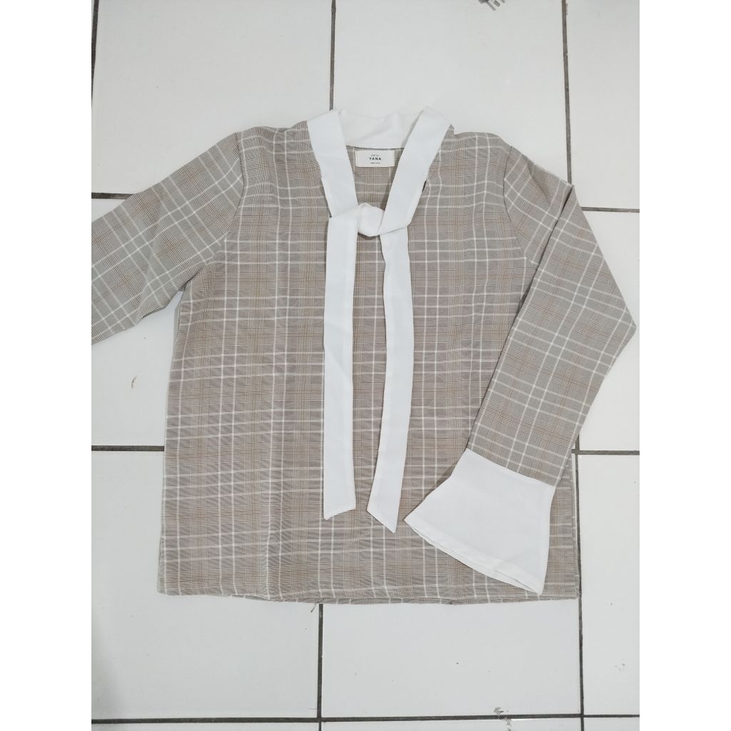 Baju thrift