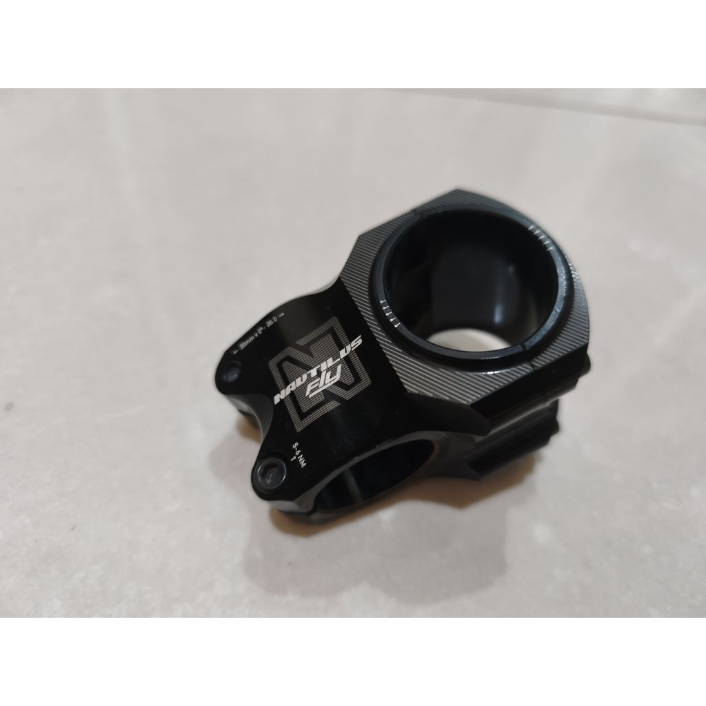 Stem sepeda MTB NAUTILUS FLY clamp 35 panjang 35 bahan cnc ,Kondisi mulus