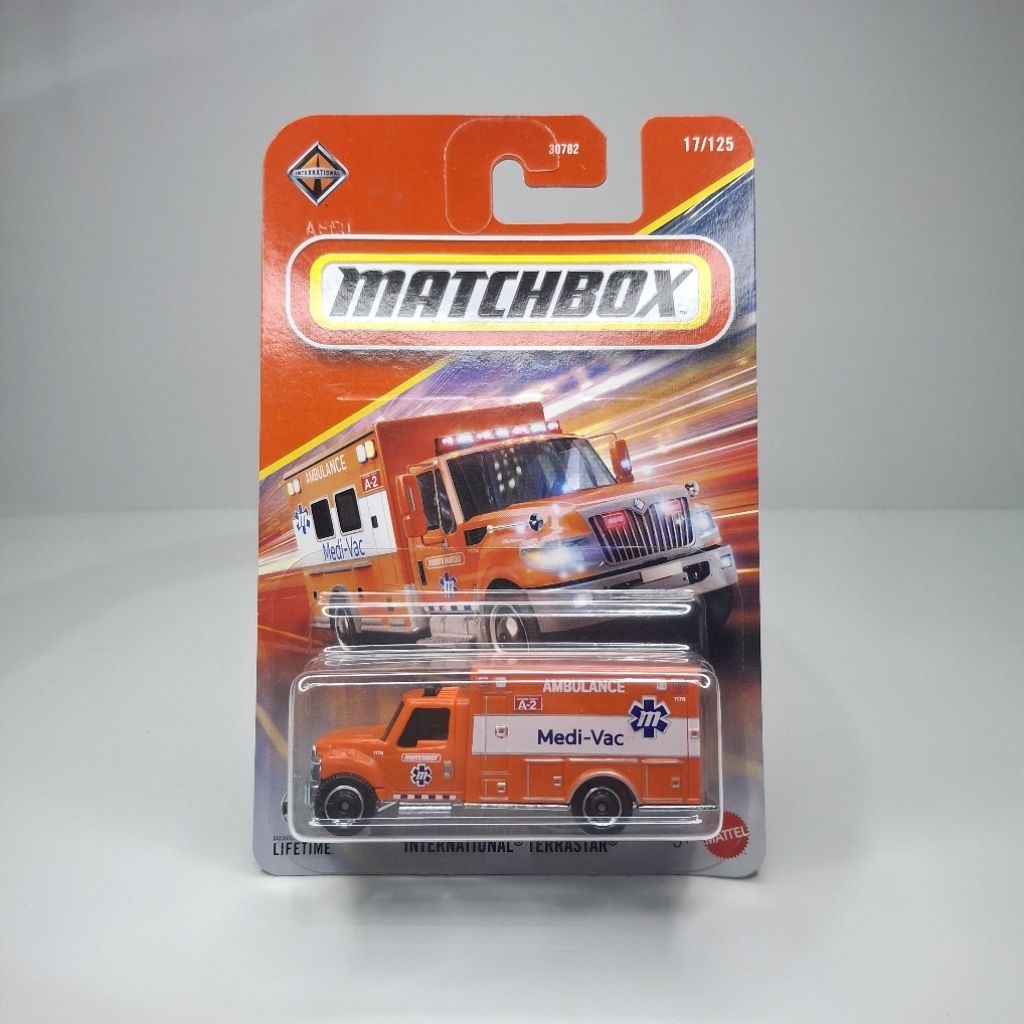 Matchbox International Terrastar Mobil Ambulance