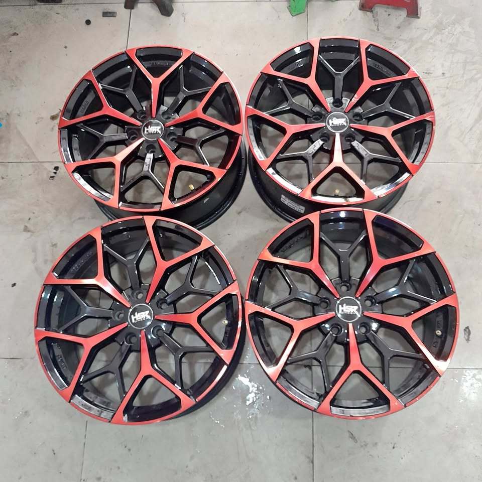 VELG MOBIL BEKAS SECOND RING 18 LUBANG 5 MYTH01 HSR R18X8 5X114 ET45