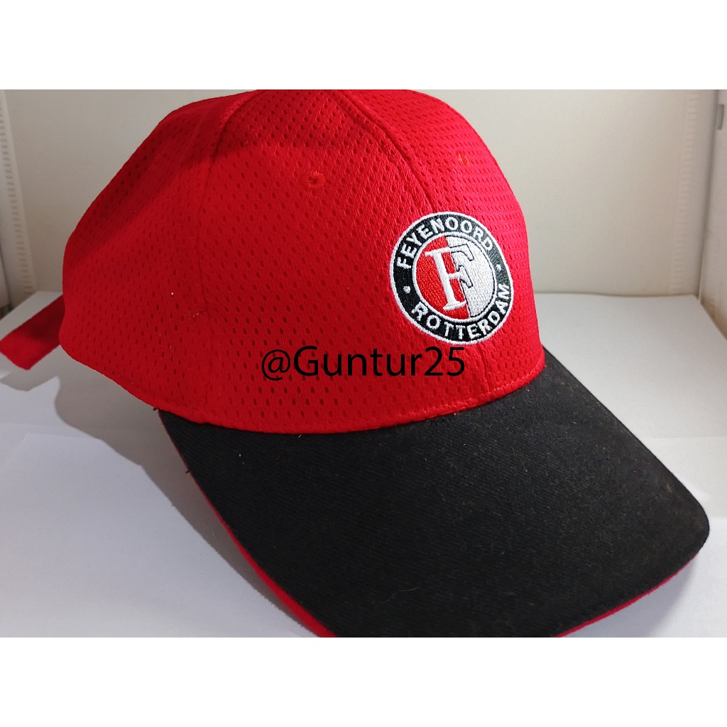 TOPI PRIA BOLA. ORIGINAL FEYENOORD  COLEKTOR NEW