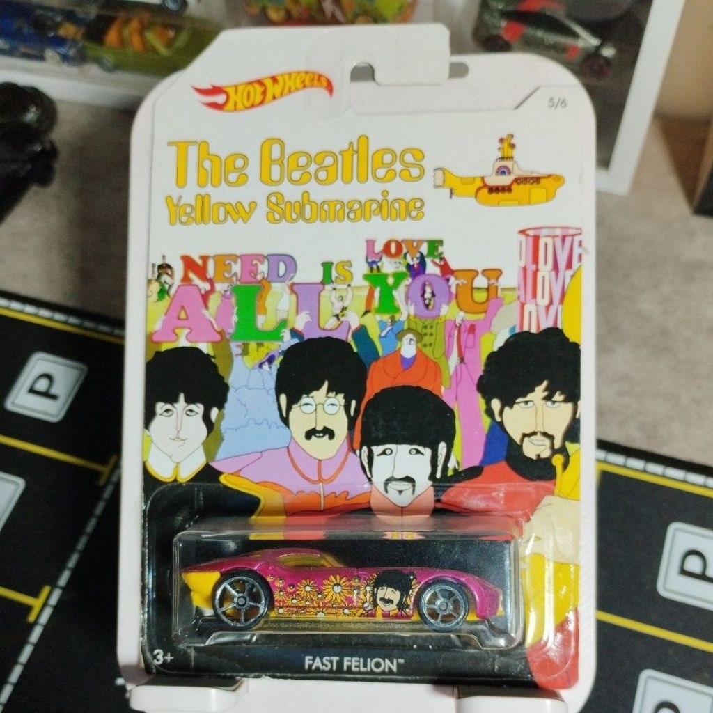 hotwheels FAST FELION The Beatles Yellow Submarine