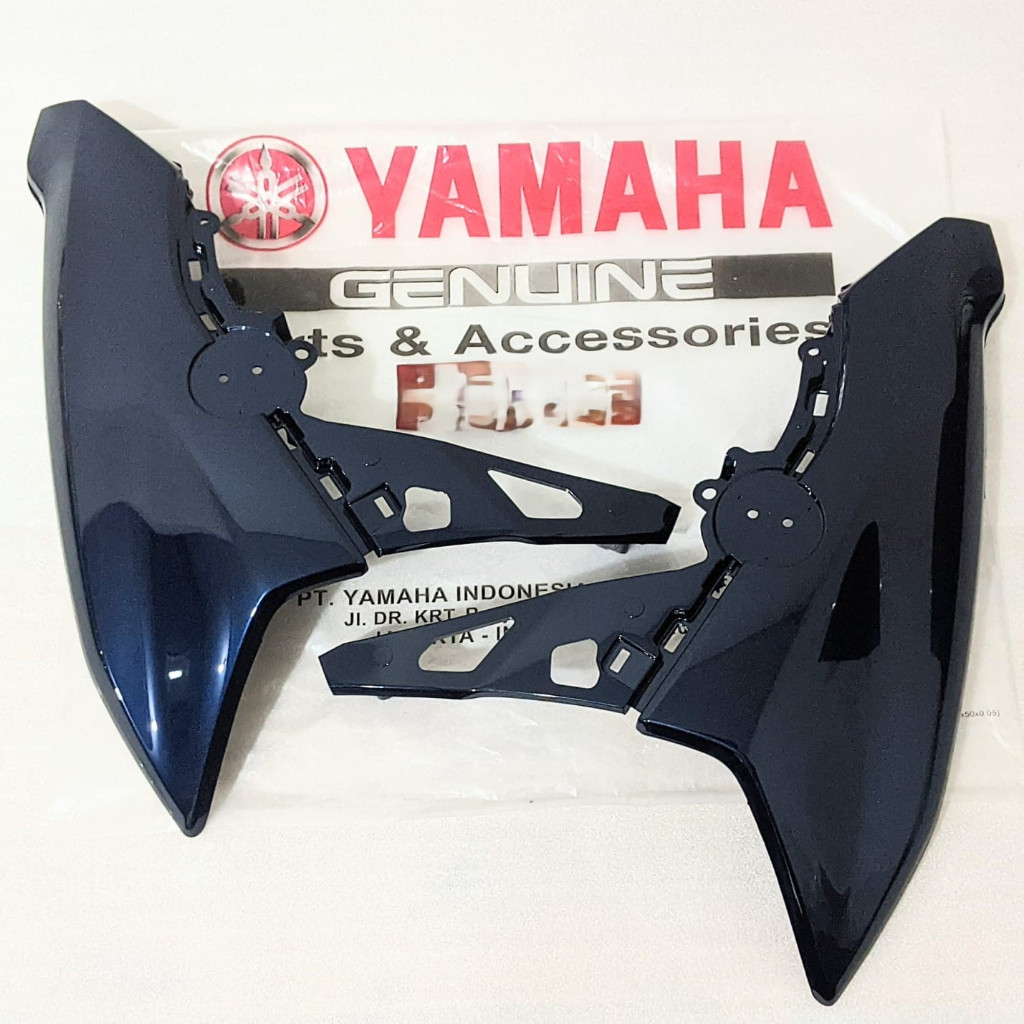 B3W-F835U-00-P7 B3W-F835V-00-P7 Legshield Sayap Luar Yamaha Mio Gear 125 HItam Glossy  YGP ORI