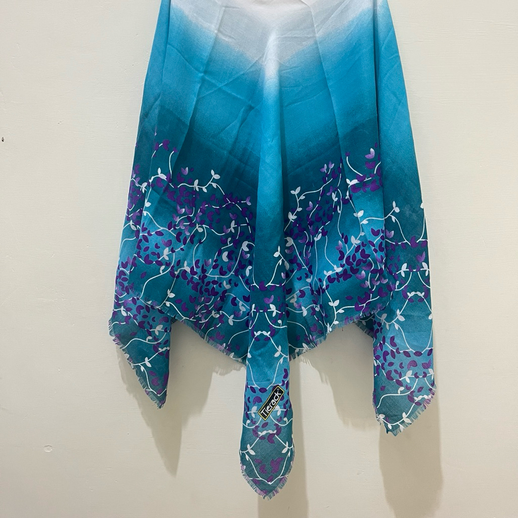 Kerudung Motif Hijab Segiempat Tierack