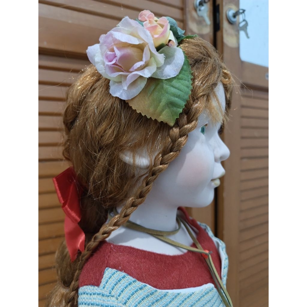 Vintage Porcelain Doll noni belanda jadul