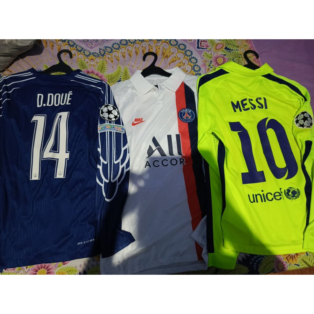 BARCELONA AWAY 2014