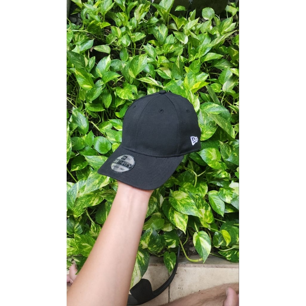 Topi Blank Cap - New Era ( Fitted Stretch ) Small - Medium ORIGINAL