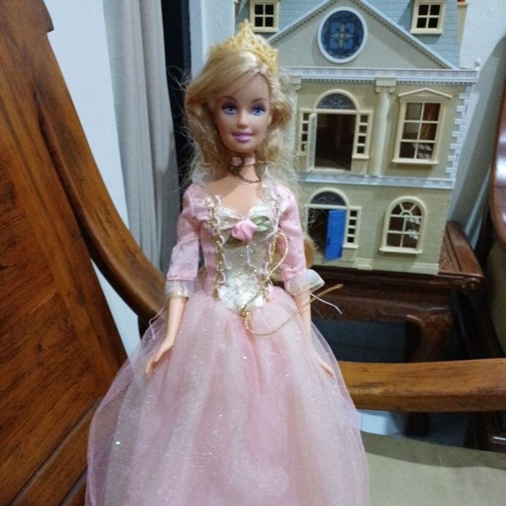 Barbie Movie Anneliese princess pauper