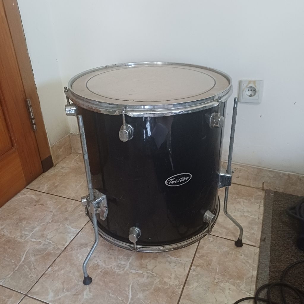 Floor Tom 16 Inch Twister Original Bekas Dudukan Drum Bawah Kondisi Bagus
