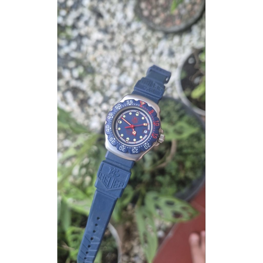 TAG Heuer Formula 1 ladies Vintage diver References WA1410