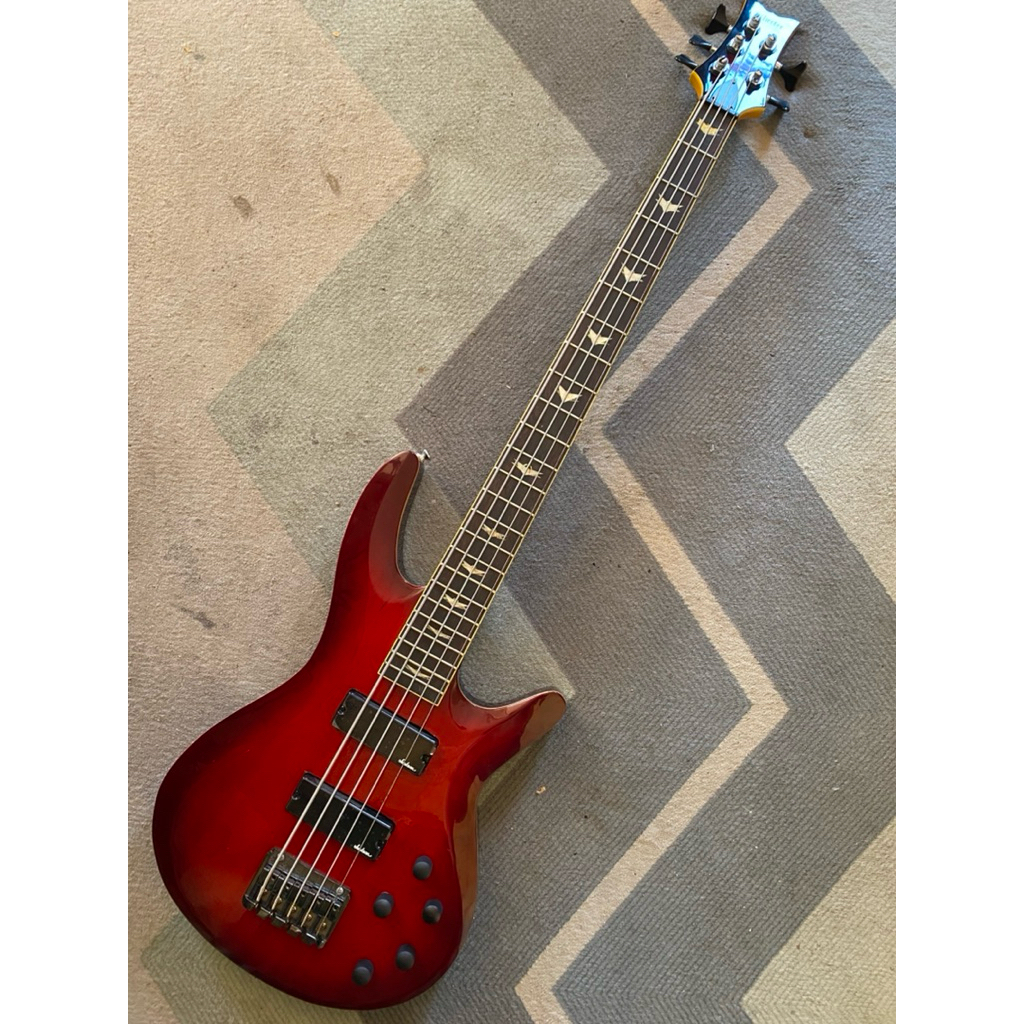Bass Schecter 5strings Redbrust