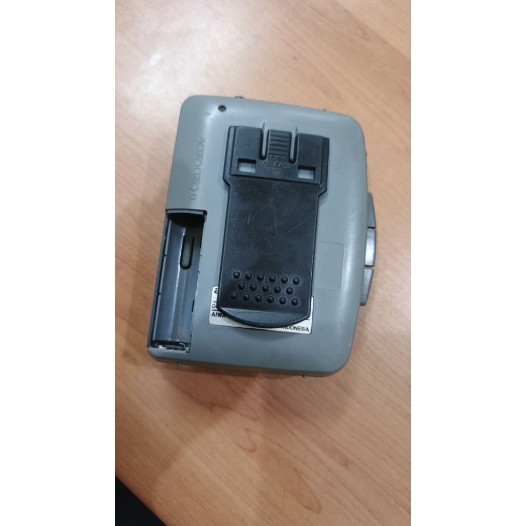 ~bahan aiwa walkman