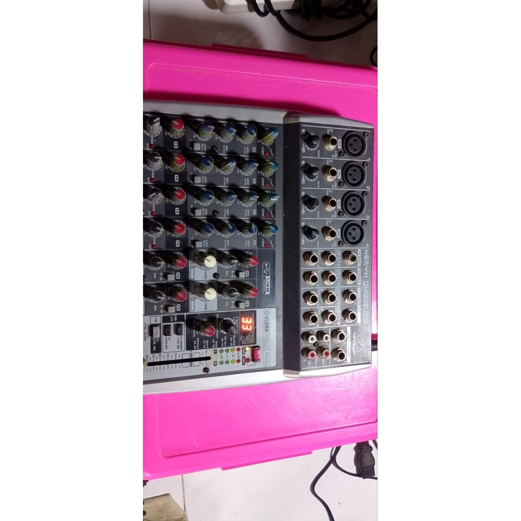Audio mixer Behringer xenix Qx1202 usb