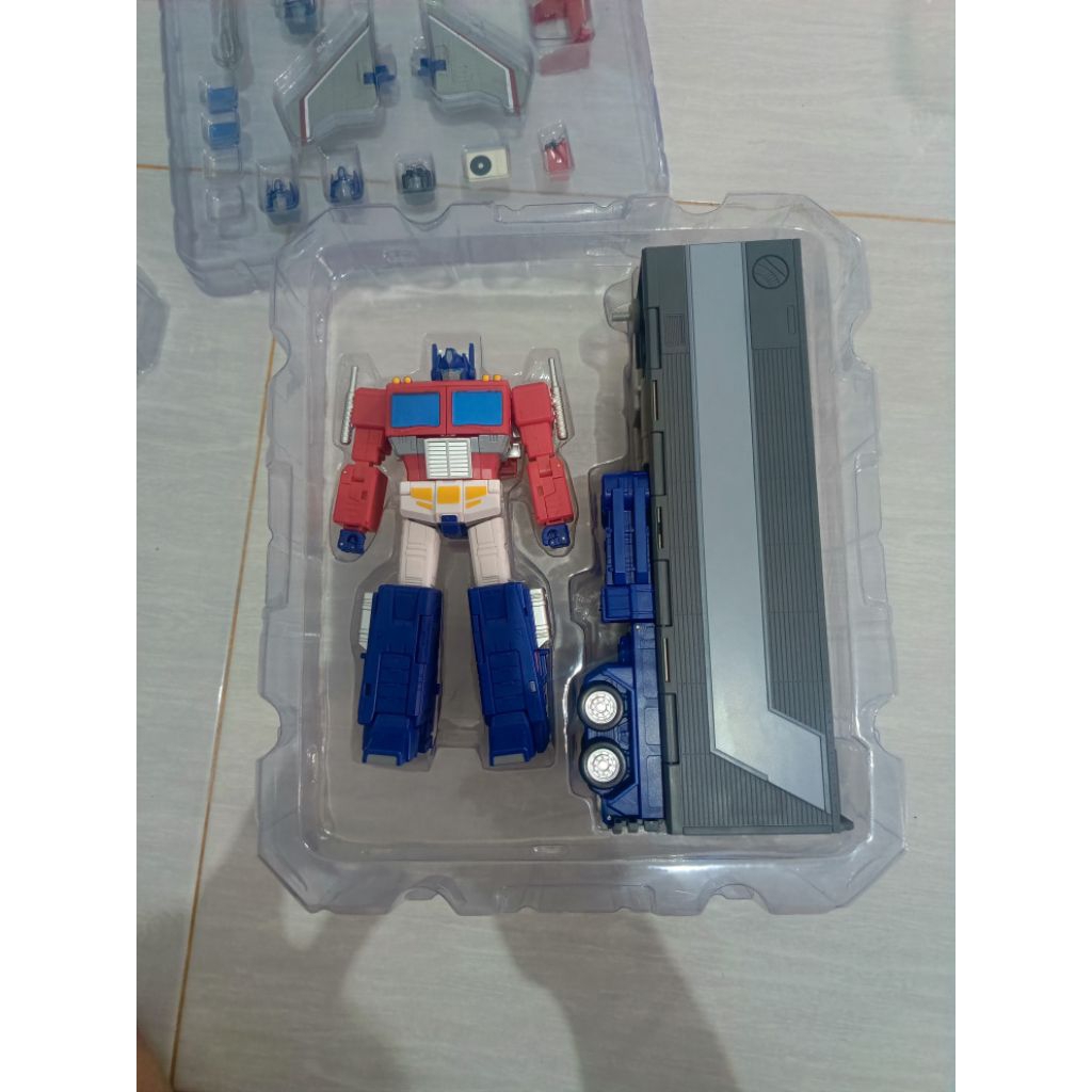 MD 005 optimus prime