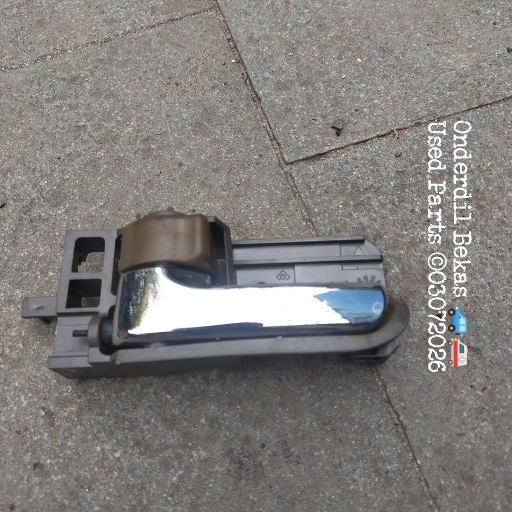 handle pintu kiri dalam GEELY MK1