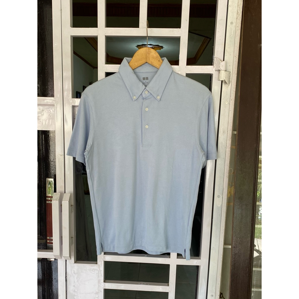 Kaos kerah poloshirt polo Casual polos basic Baby blue biru langit Uniqlo AIRIsm second