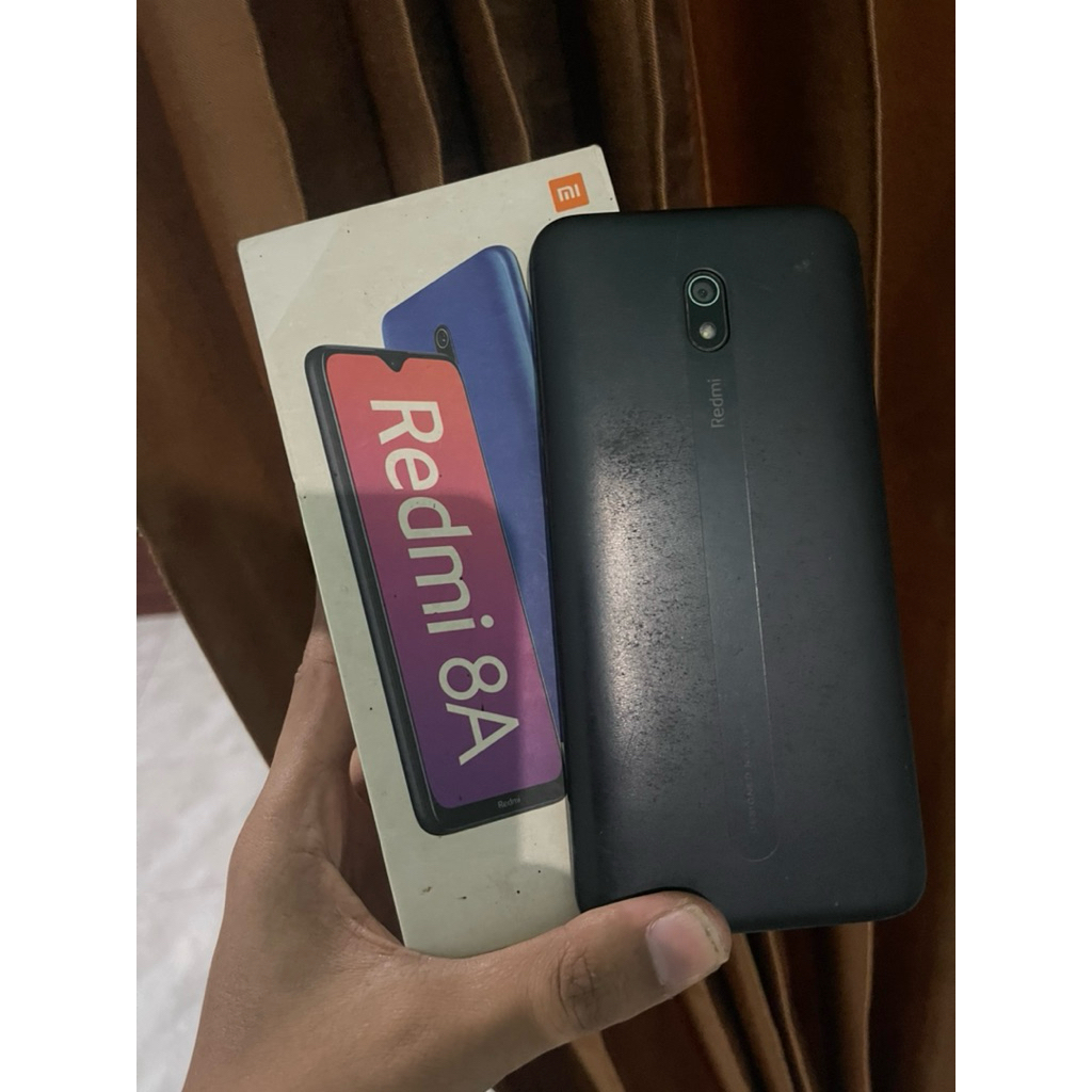 Redmi 8A 2/32 minus lcd unit box