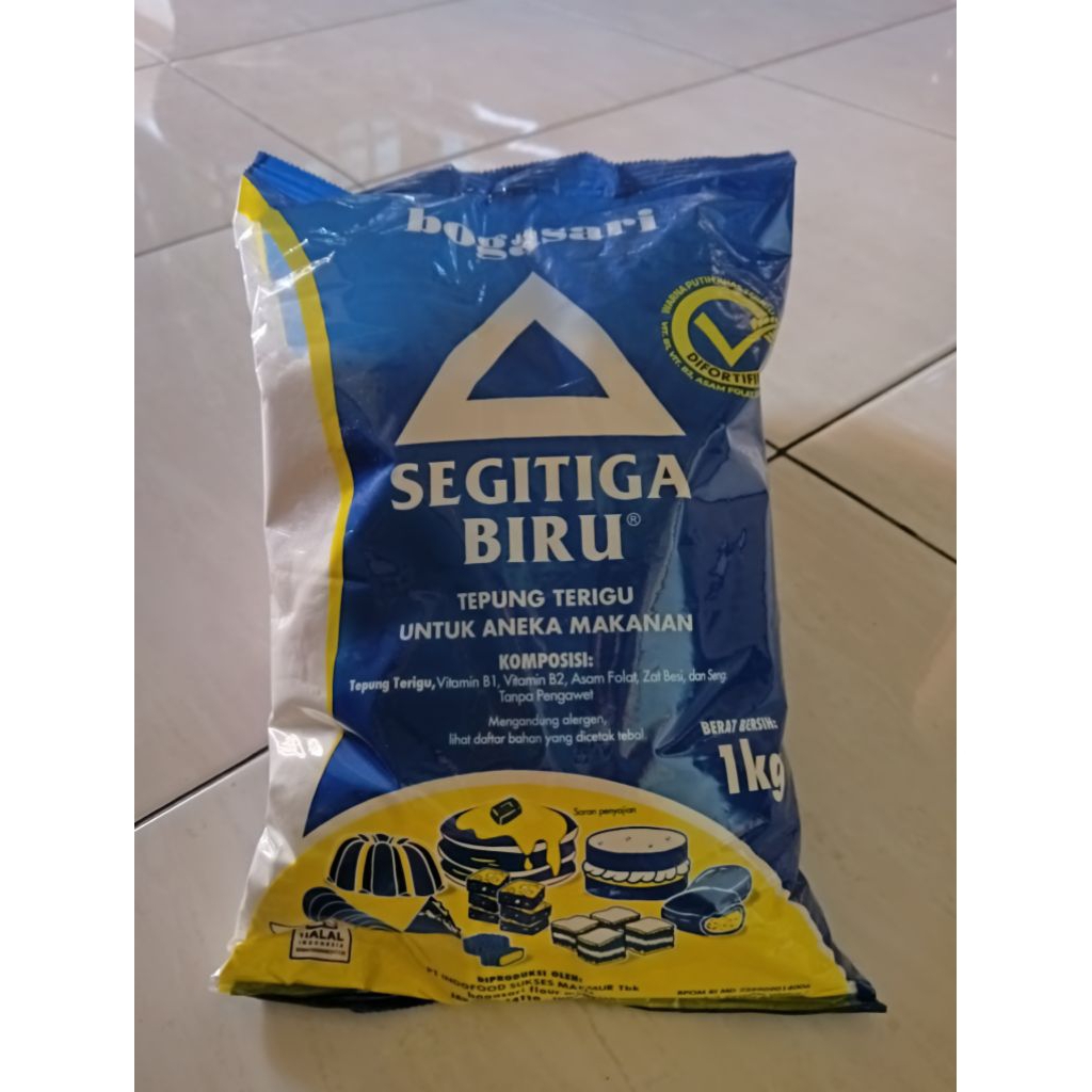 Tepung Segitiga Biru Bogasari