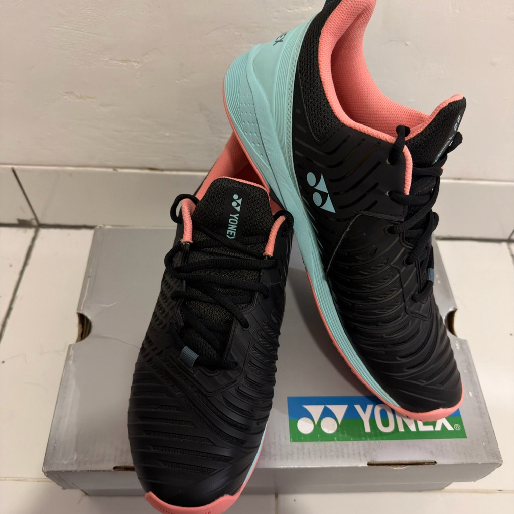 [PRELOVED] Sepatu YONEX SONICAGE3 CLAY BLACK/BLUE