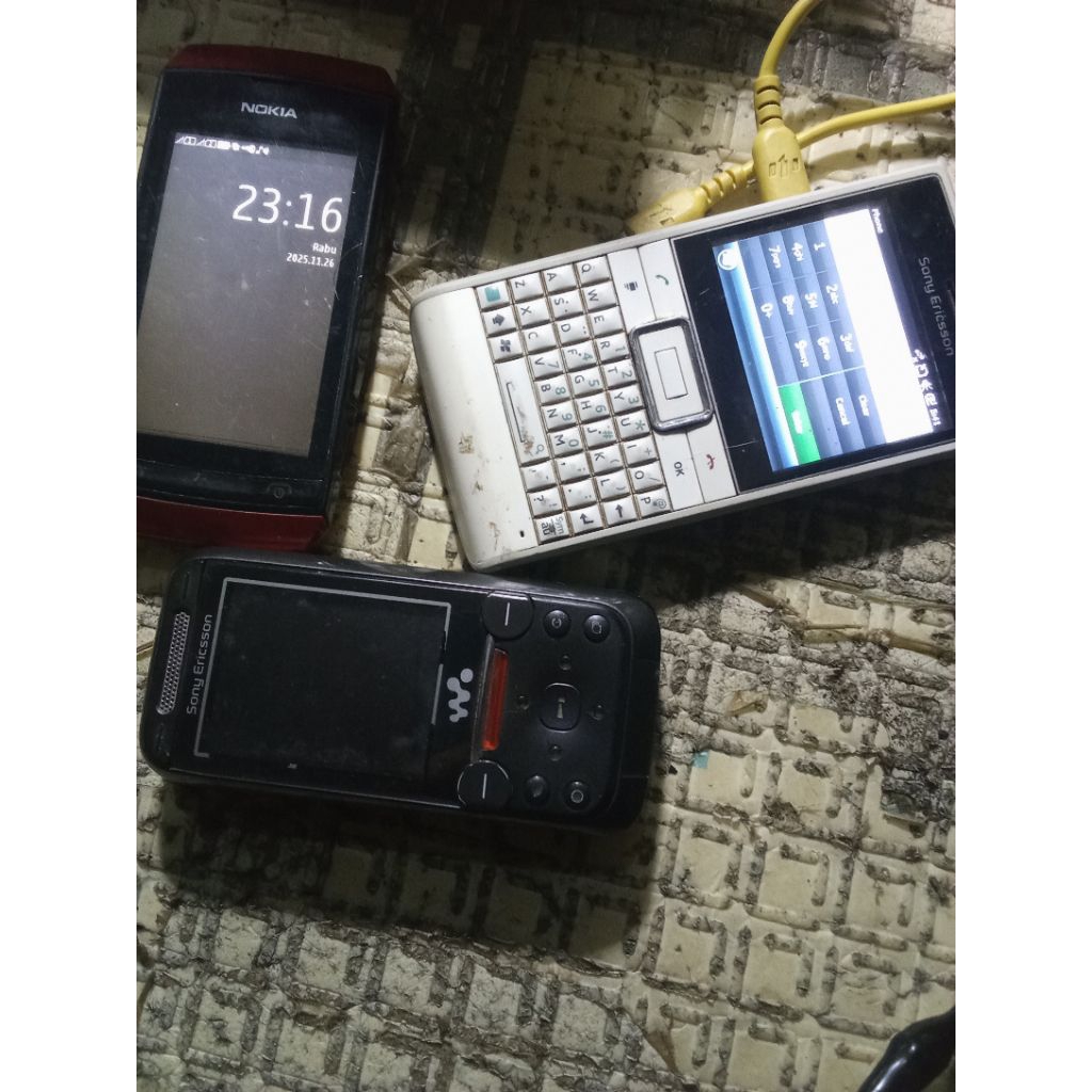 hp jadul bahan