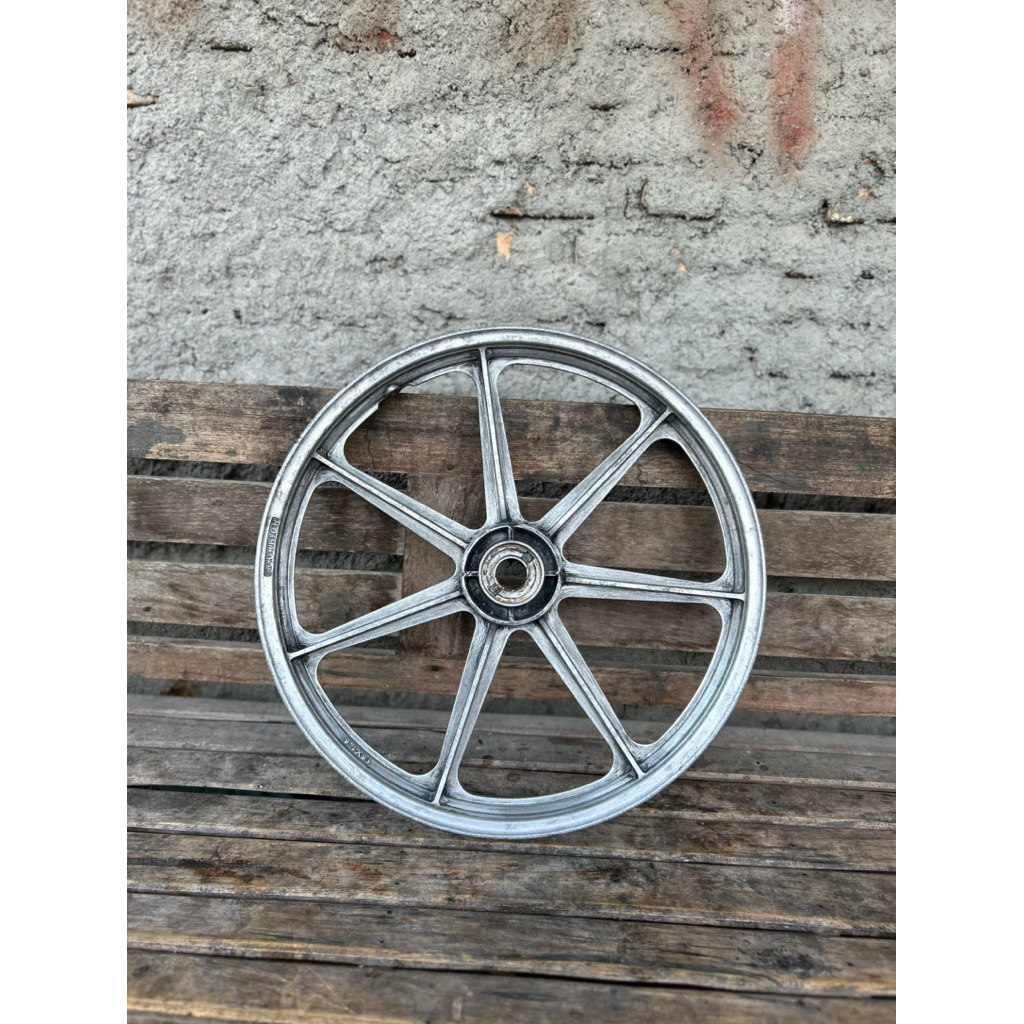 Velg scorpion ring 18 original copotan unit depan saja