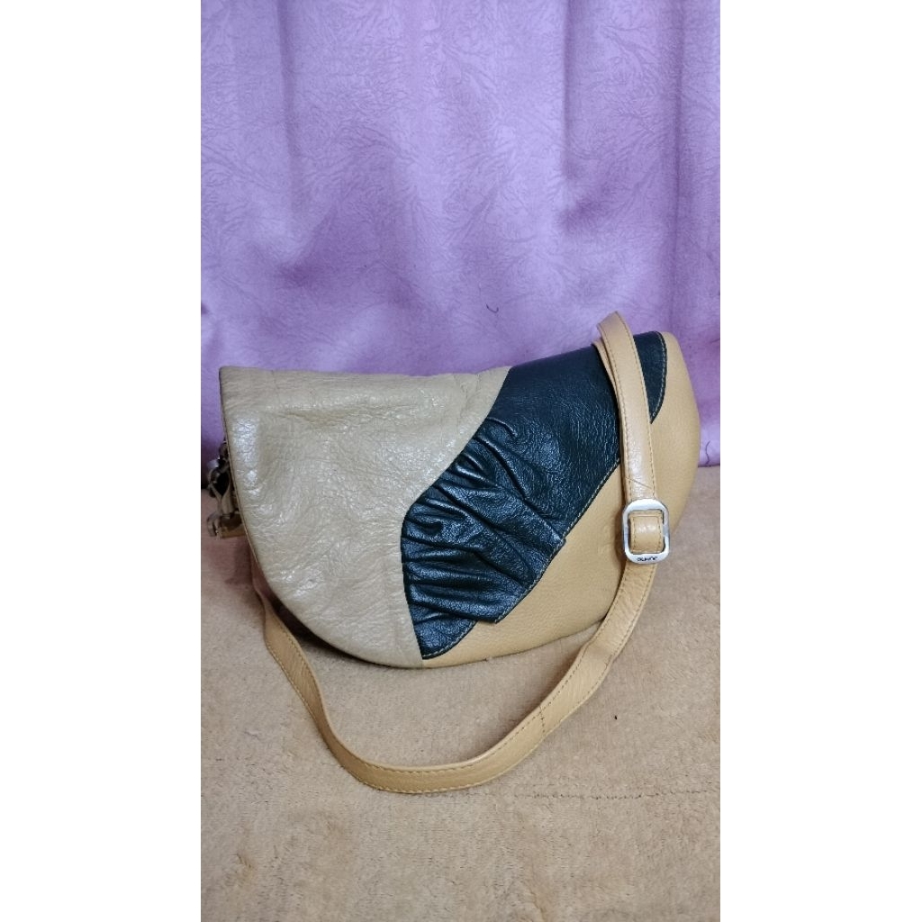 (preloved) bampo sling bag yellow