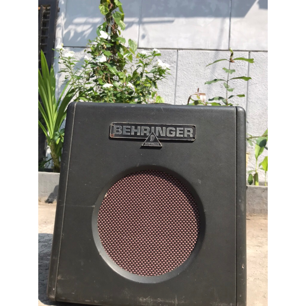 Ampli BEHRINGER Thunderbird Bx108 ORIGINAL