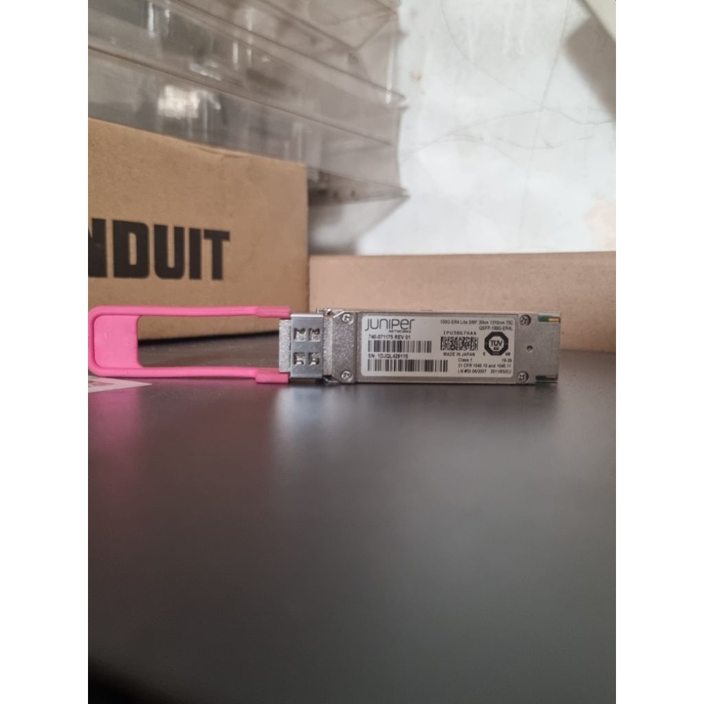 QSFP28 100G-ER4 30km 1310nm QSFP 100G Juniper