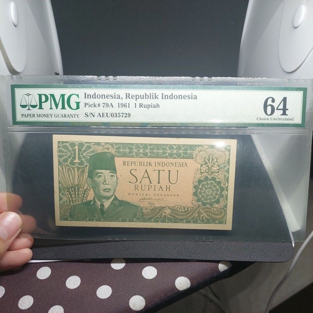 Numismatik UKI Sukarno Rp 1 PMG 64 Borneo