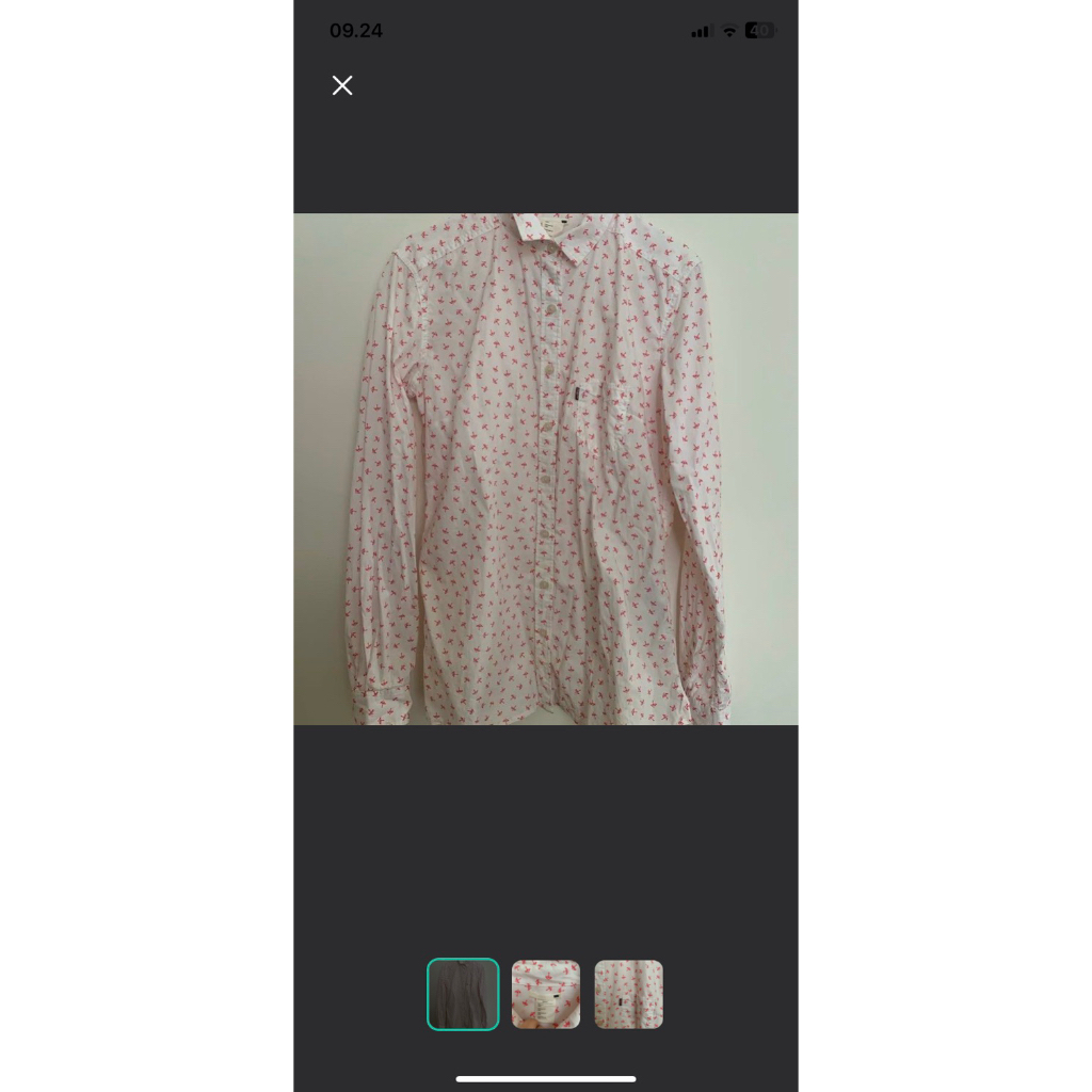 Kemeja Levis Putih Pink