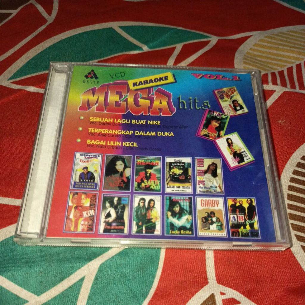 VCD MEGA HITS VOL 1 NAFA URBACH INA RAWIE KIN AB CLUB GARBY NELLA REGAR
