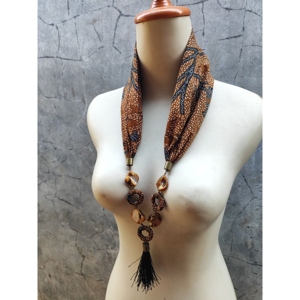 Kalung Batik / Kalung Batik Etnik / Kalung Etnik / Aksesoris Kalung / Waroeng Etnik Batikku