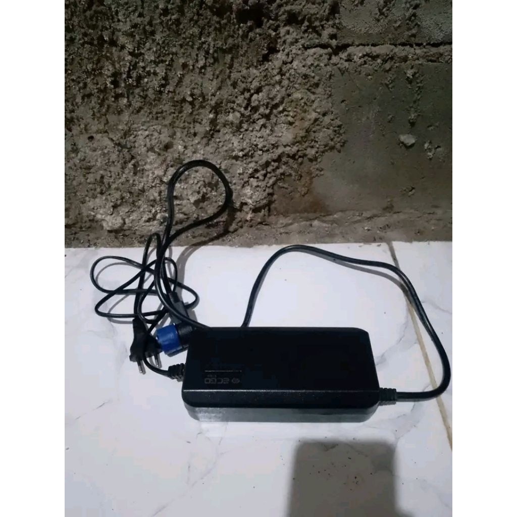 Charger Motor Listrik