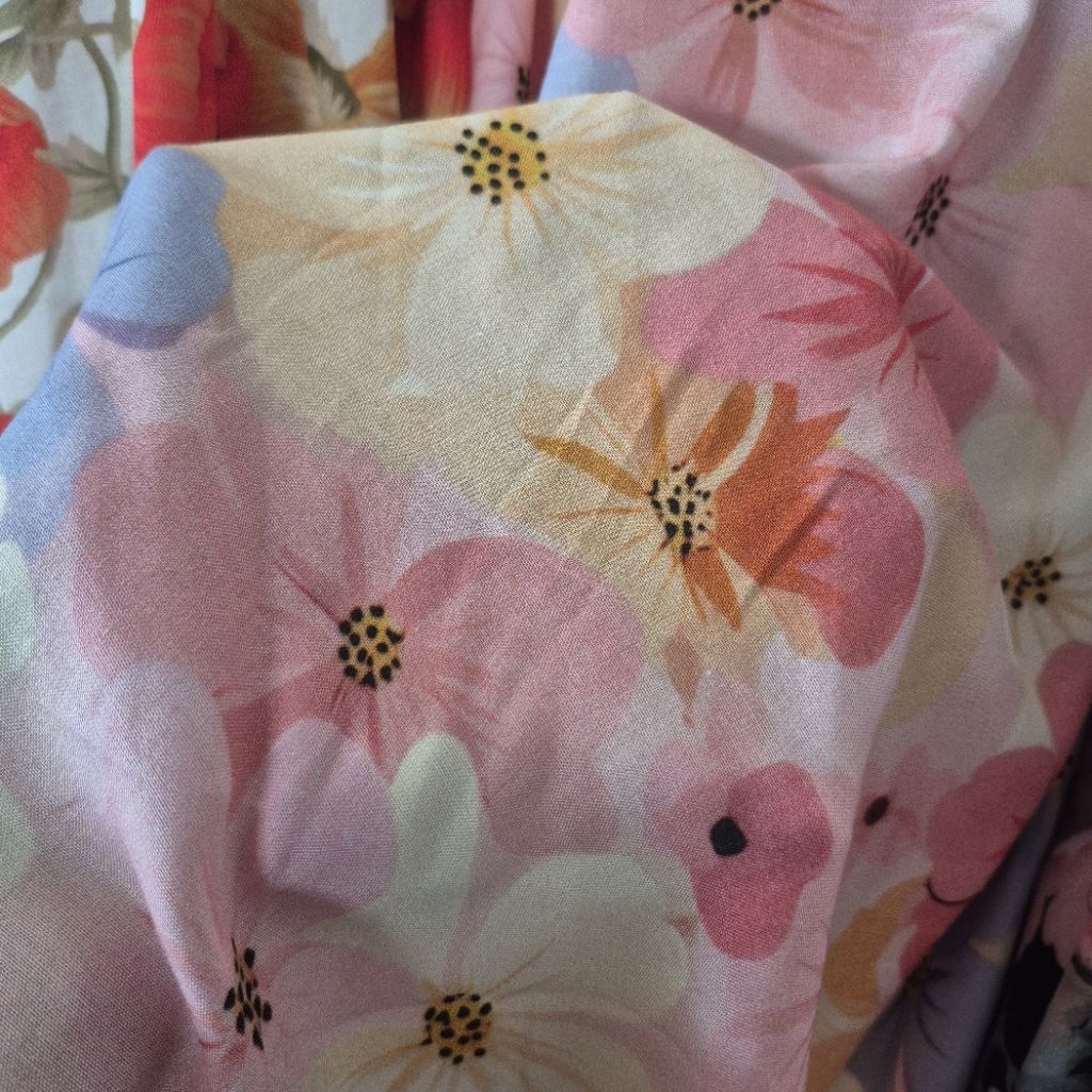 kain katun rayon motif bunga viscose premium-kain katun rayon motif premium