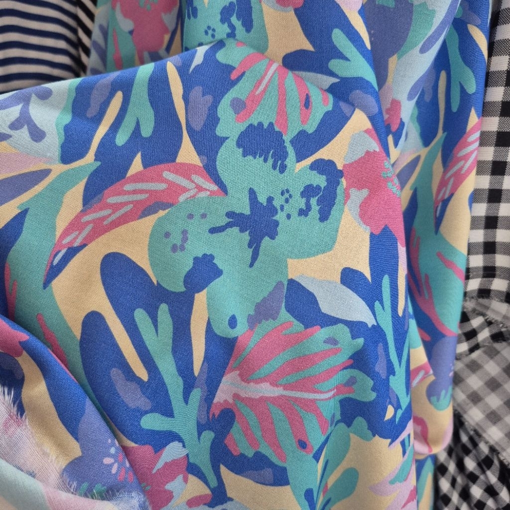 kain katun rayon motif bunga viscose premium-kain katun rayon motif premium