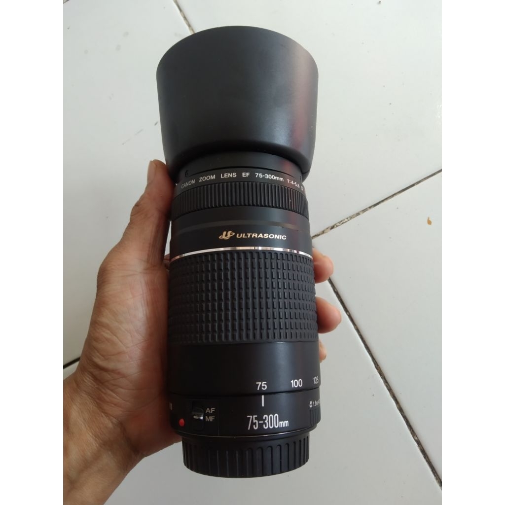 Lensa Canon EF 75 300mm Ultrasonic mulus
