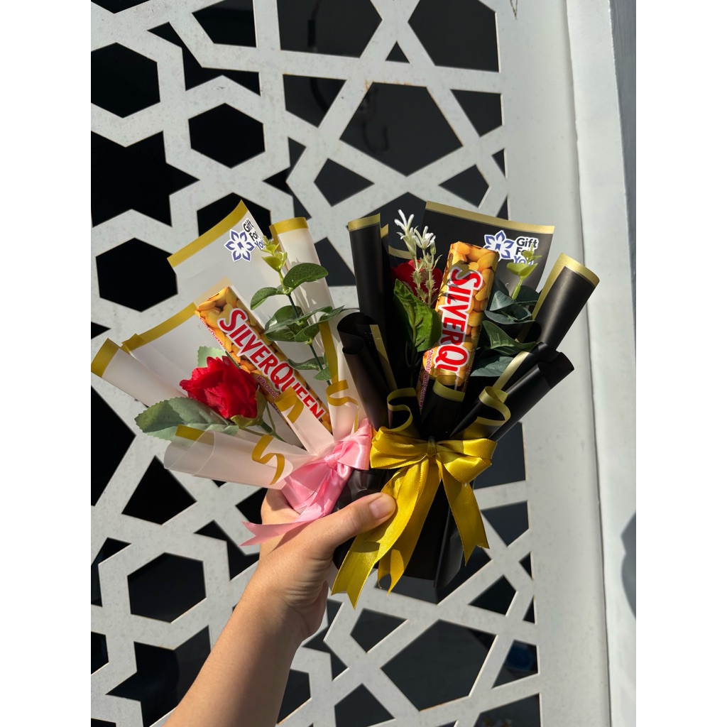 bucket valentine / bucket hari valentine / bujet coklat valentine / buket coklat / Bucket Hari Guru 