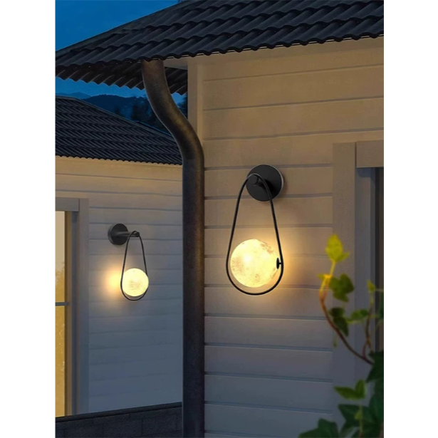IS Outdoor Waterproof Moon Wall Lamp, Motion-sensing Spherical Lamp, Villa Courtyard Garden Ambient 