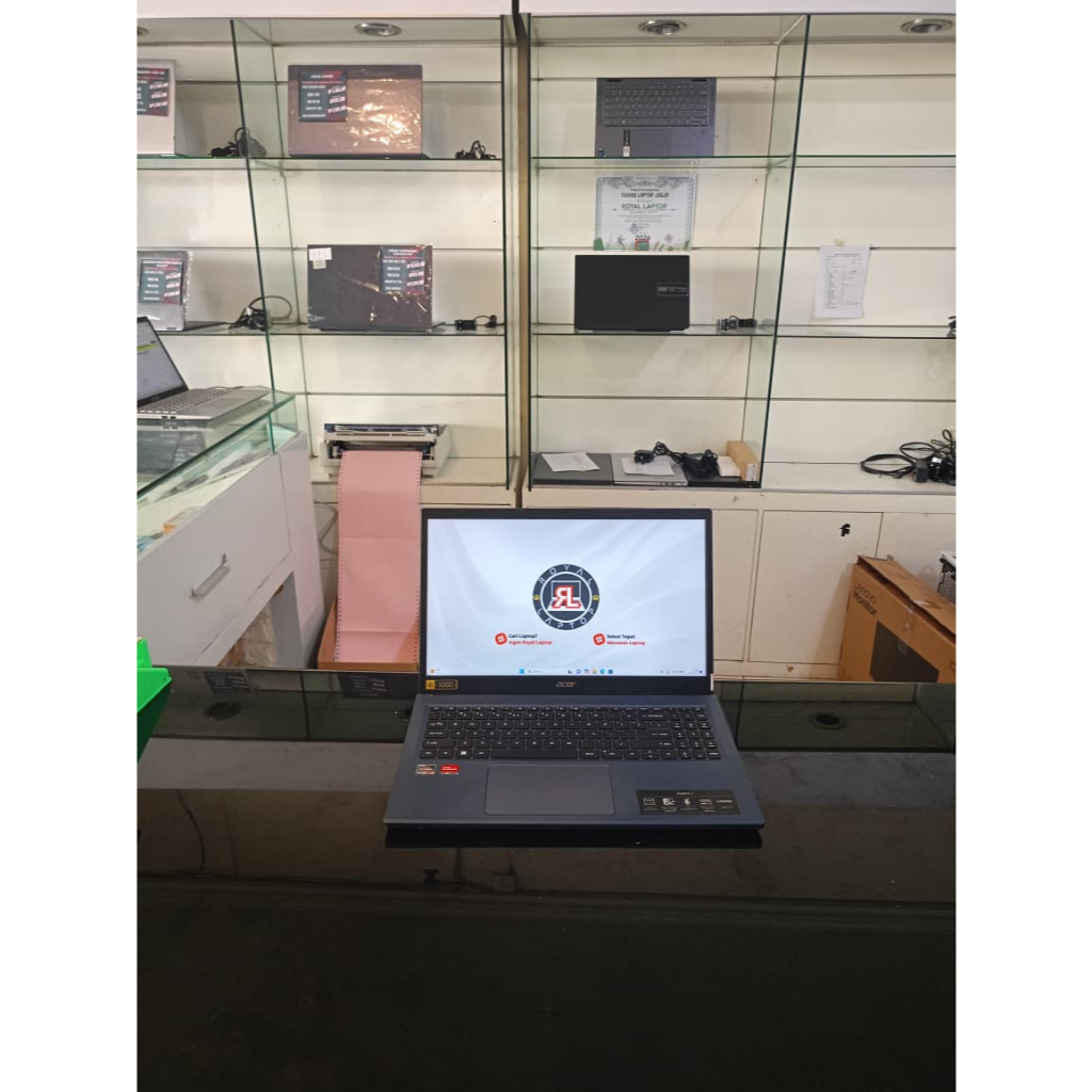 LAPTOP SECOND ACER ASPIRE 3 A315-24PT AMD RYZEN 5 7520U RAM 8GB SSD 1TB AMD RADEON GRAPHICS DISPLAY 
