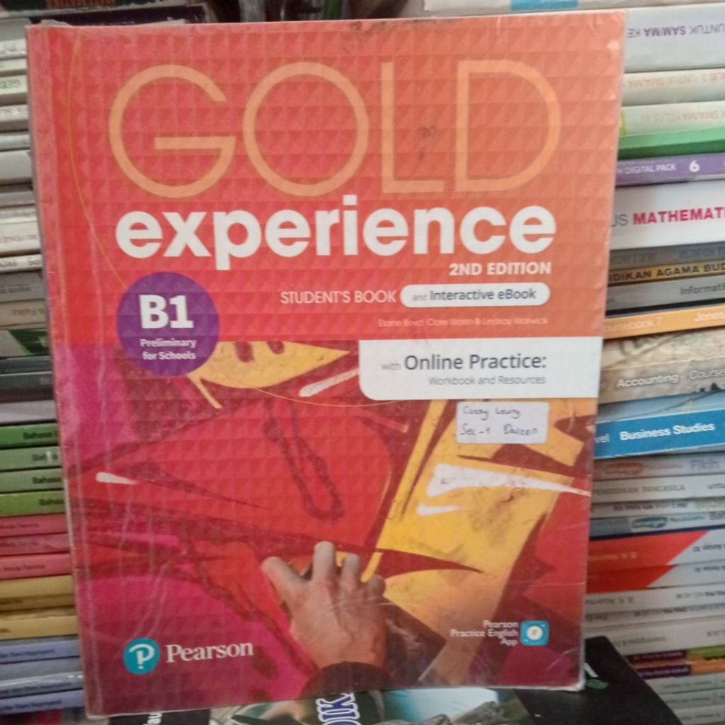 gold experience student book B1