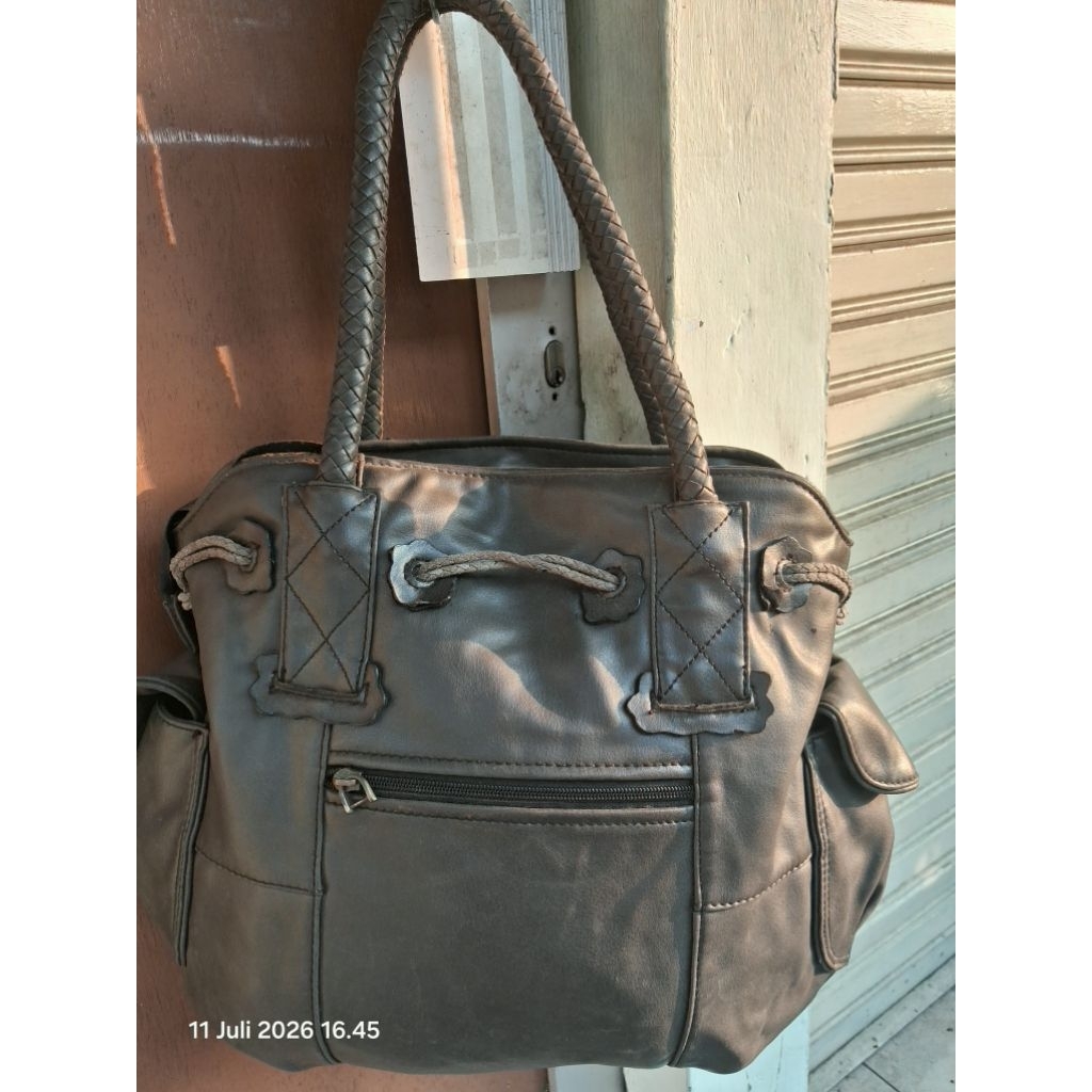 TOTE BAG KULIT VINTAGE BRAND CAPRIASI
