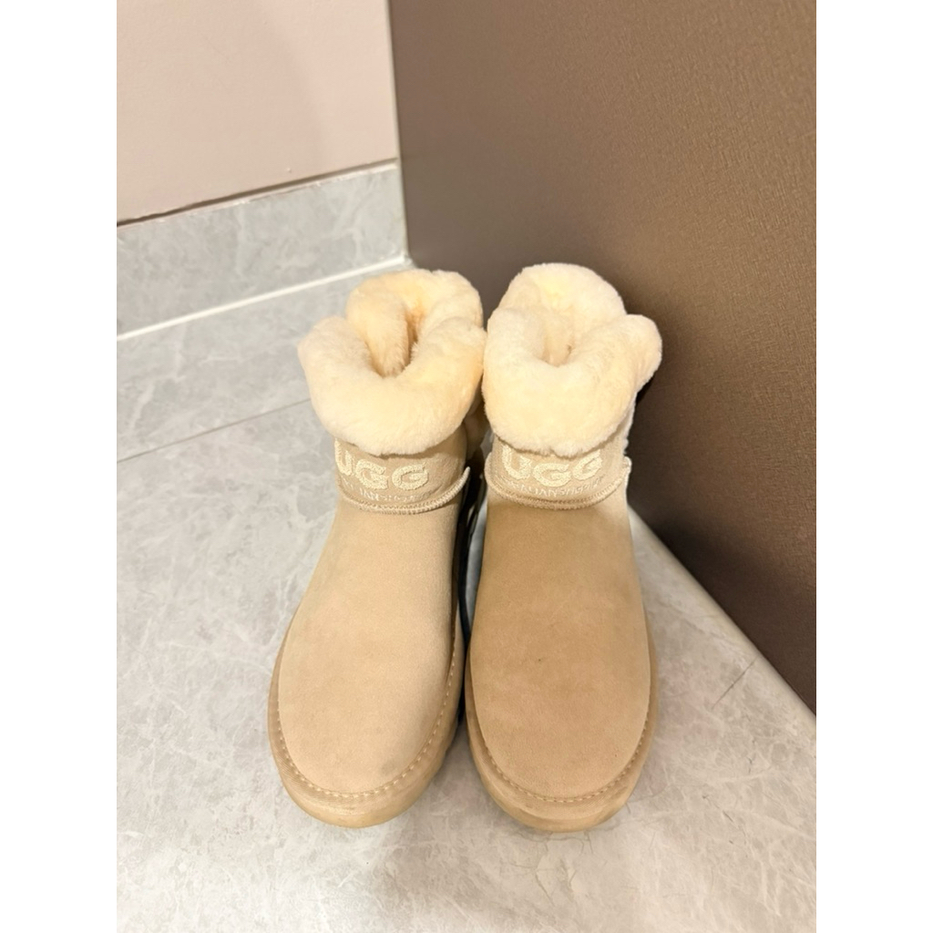 SHEARLING ANKLE MINI UGG BOOTS SIZE EU40 BOOTS UGG