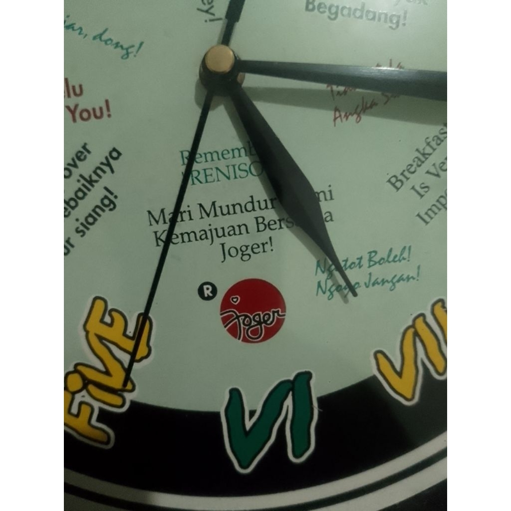 Jam Dinding Joger