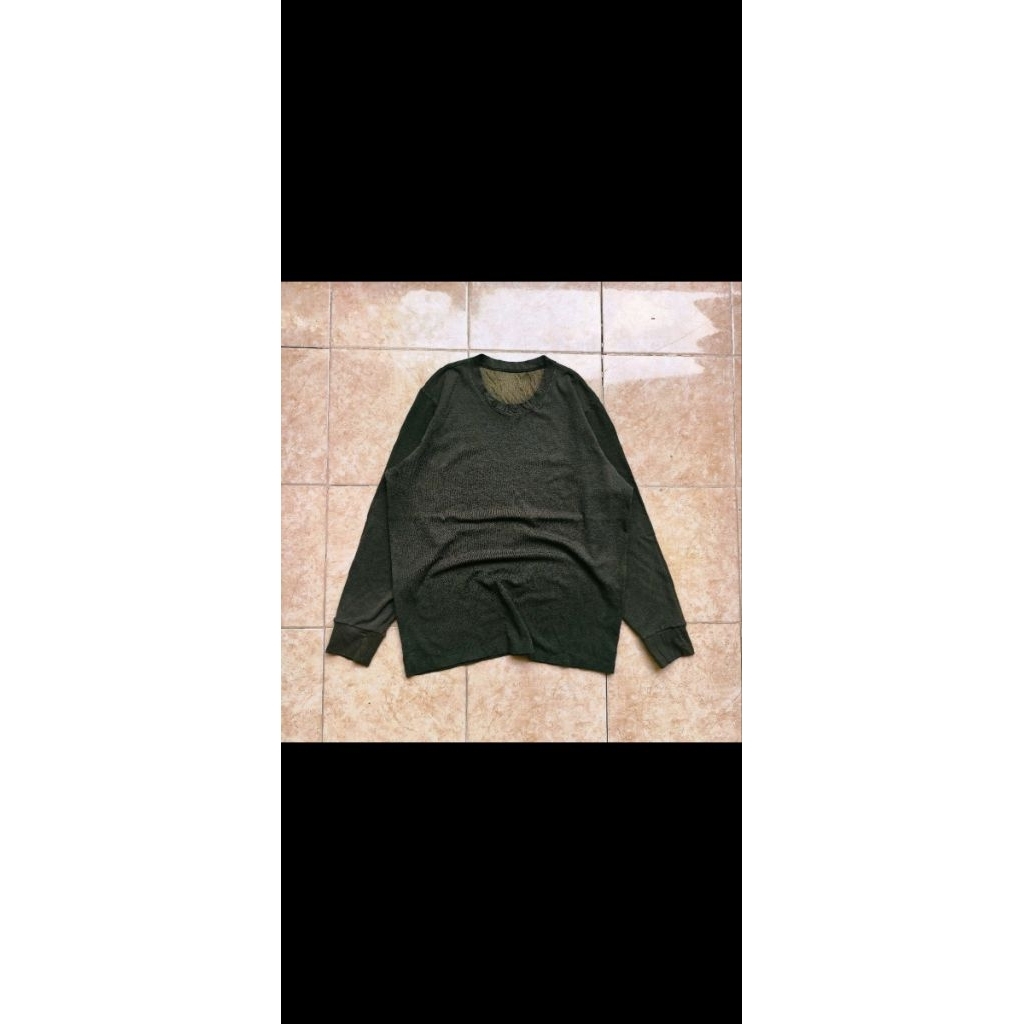 Uniqlo Flannel Authenthic Shirt Kemeja Black Red