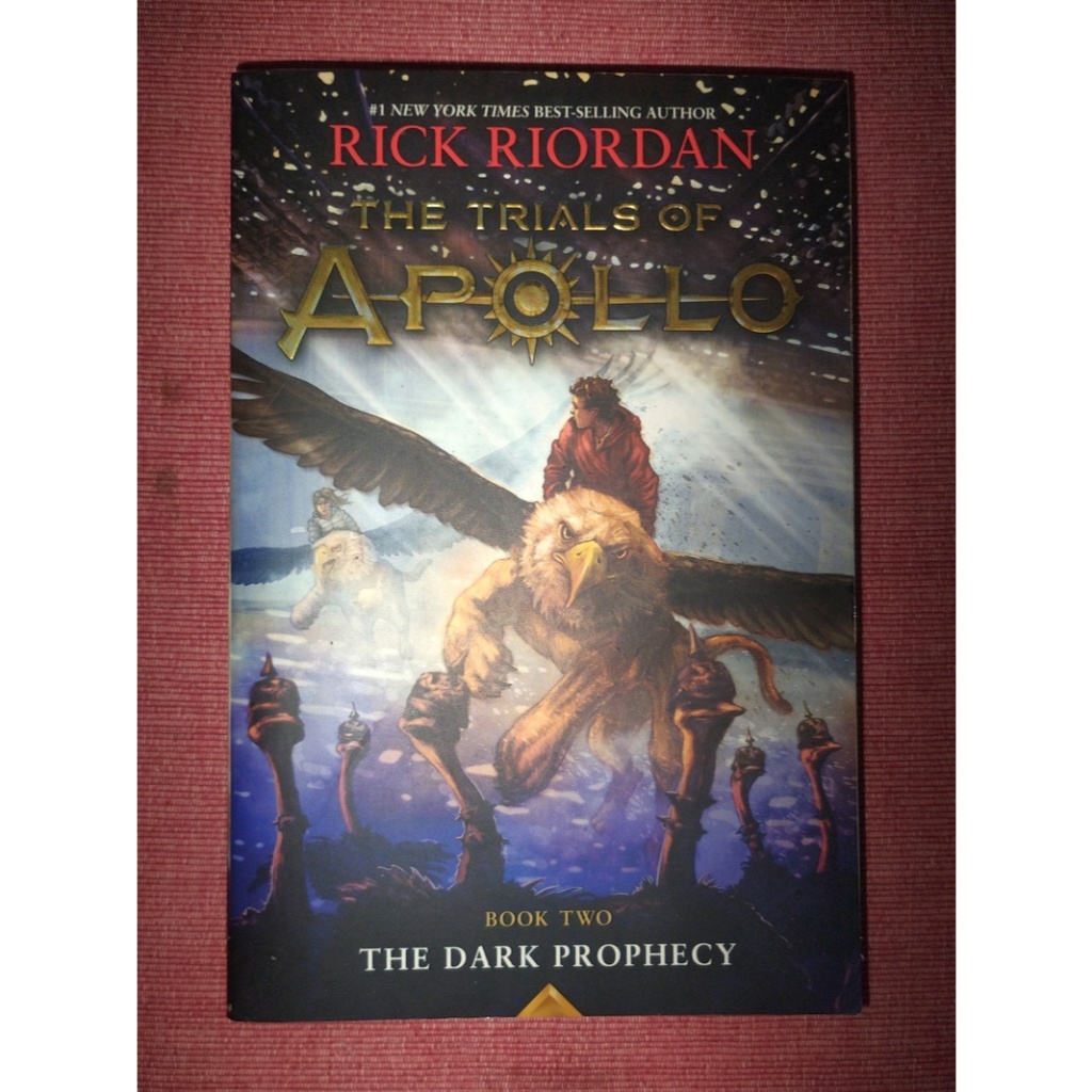 Rick Riordan - The Dark Prophecy [English][PRELOVED]