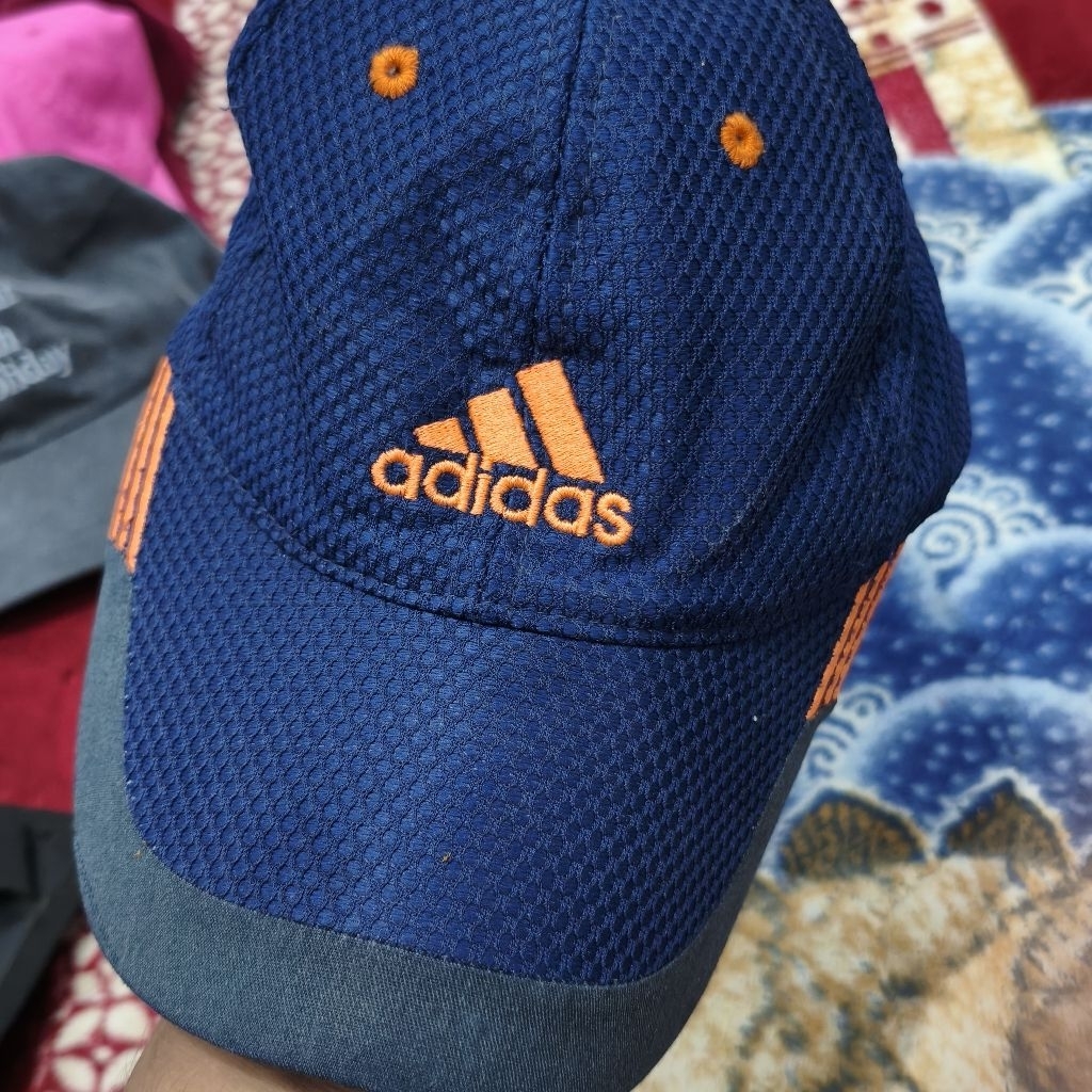 Topi Adidas Running Japan Market