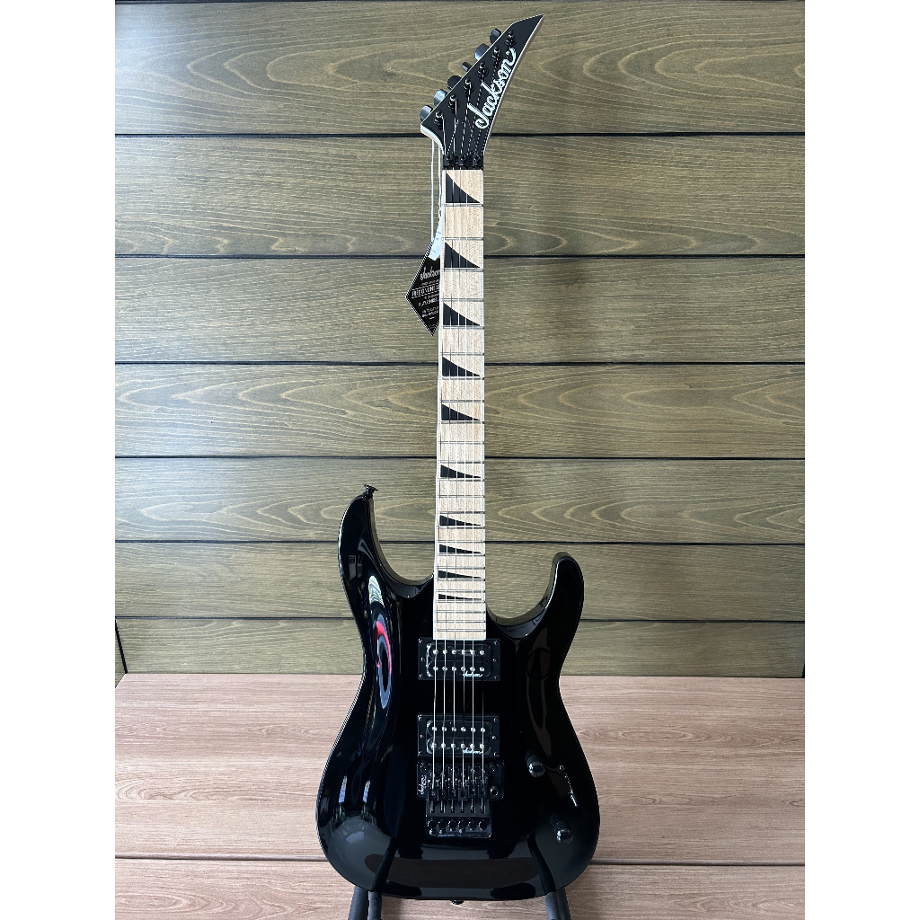 Jackson JS Series Dinky DKA-M JS32 Electric Guitar - Gloss Black