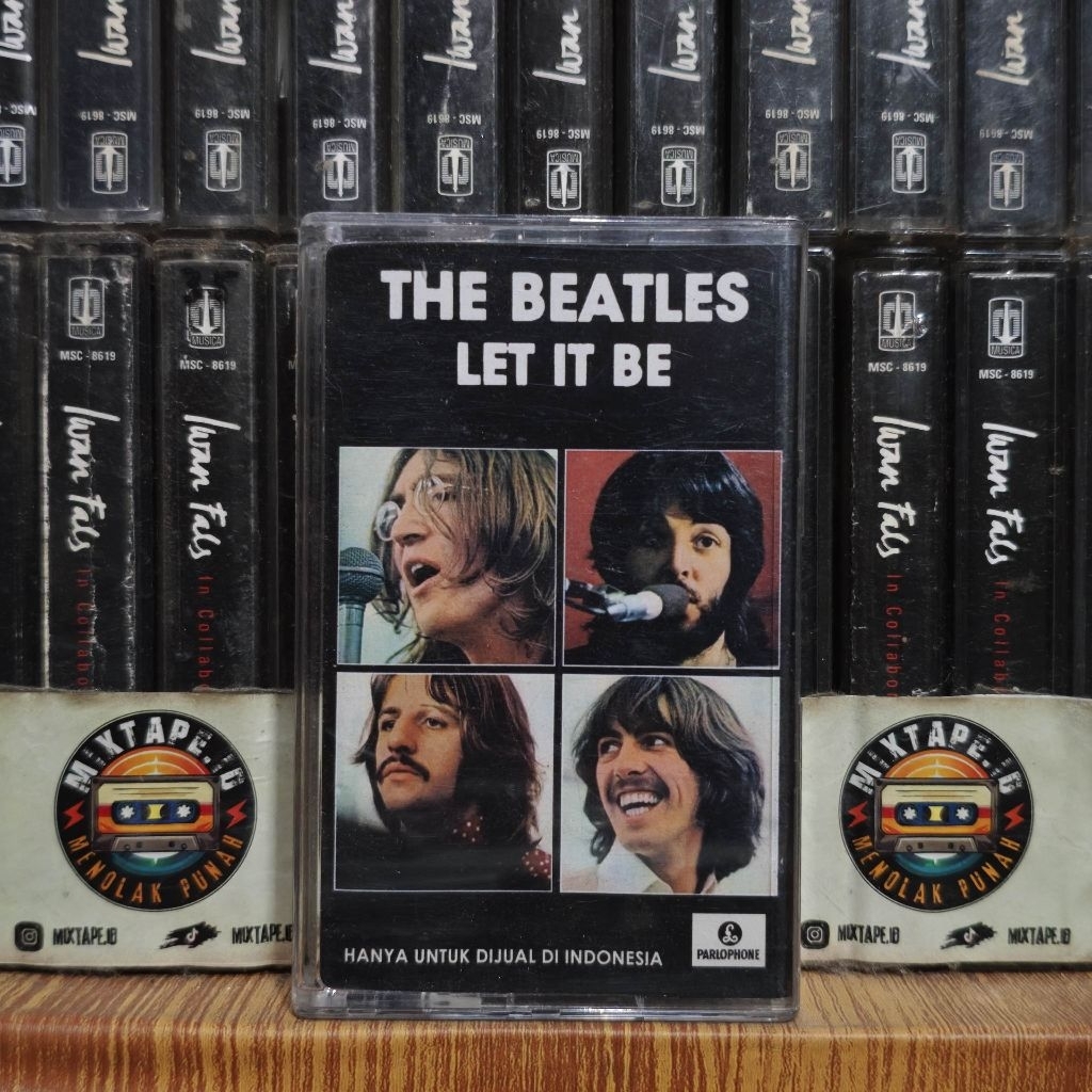 Kaset - The Beatles - Let It Be - Radio Tape - Kaset Pita - Radio - Pemutar Kaset - Retro - Classic 