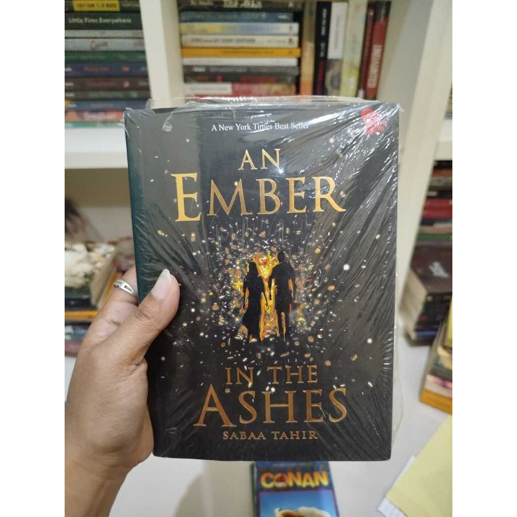 AN EMBER IN THE ASHES BY SABAA TAHIR