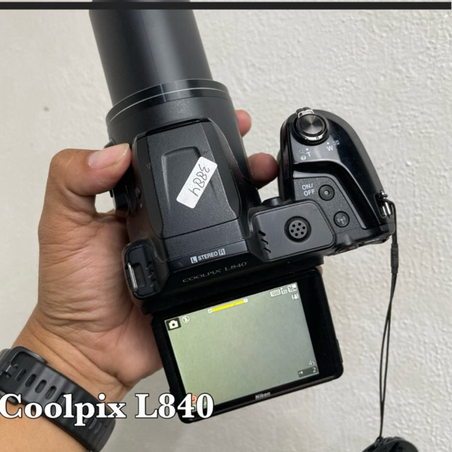Nikon Coolpix L840 layar lipat